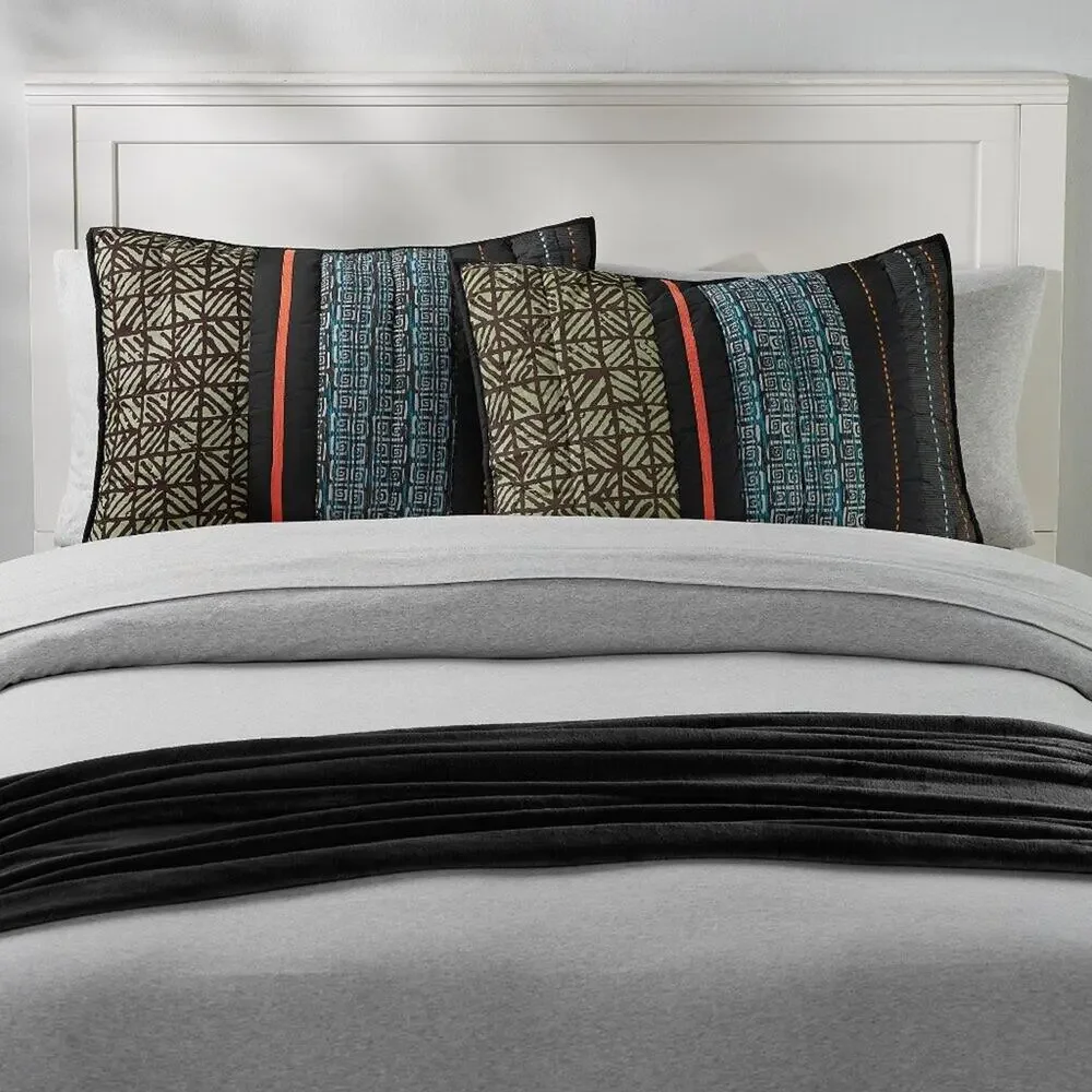 2 Pottery Barn Teen Maddox Standard Shams Reversible 100% Cotton Percale NWT